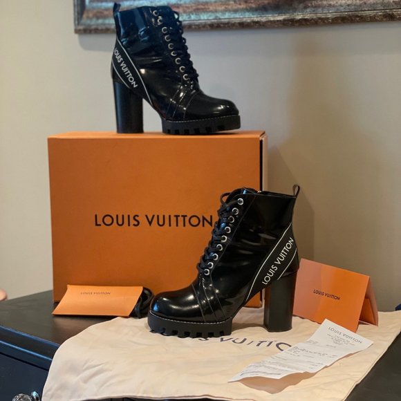Louis Vuitton Shoes - Louis Vuitton Black Patent Calfskin Logo Star Trail Ankle Boots - Size 8 / 38
